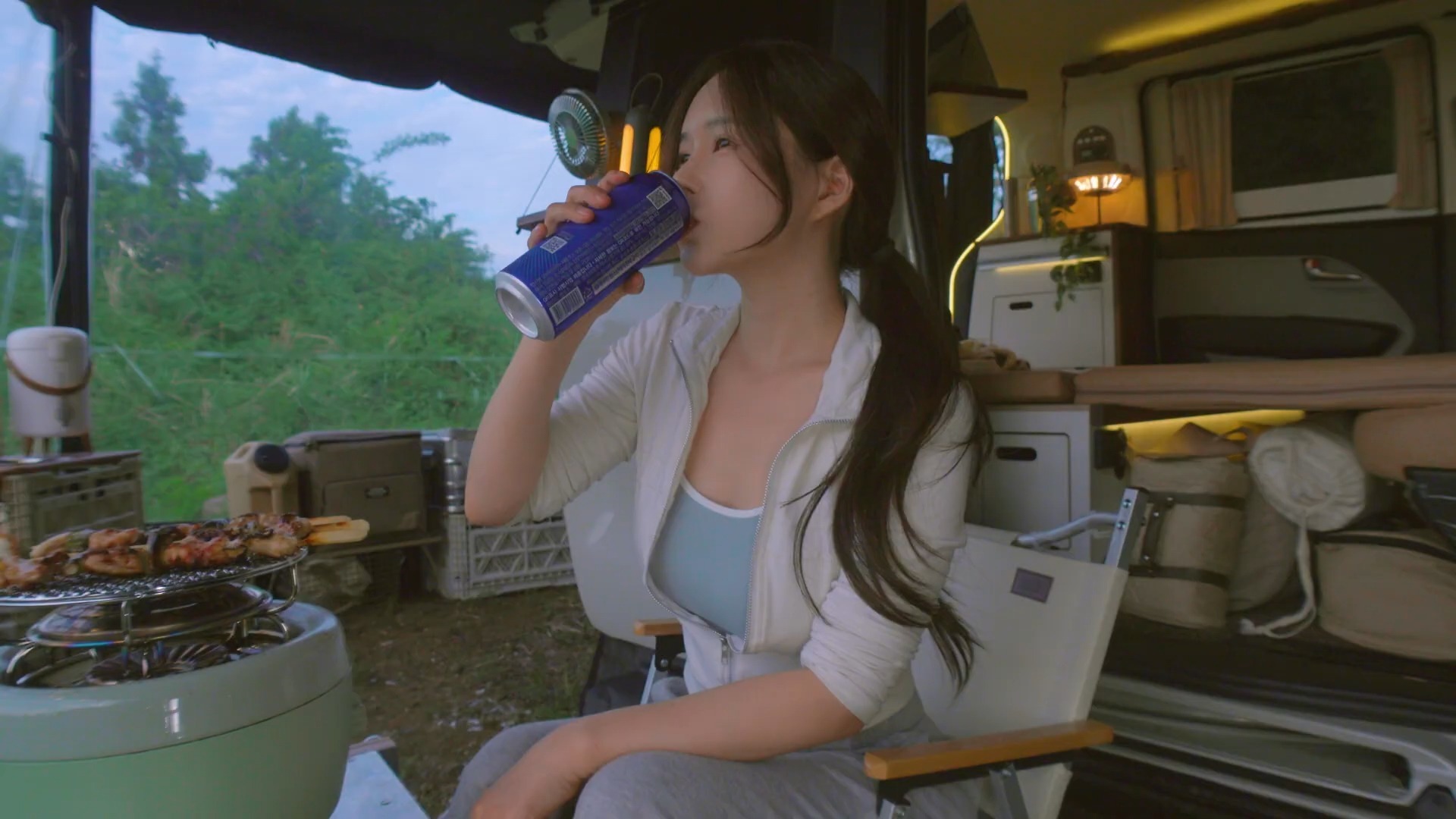 研学游、亲子游“热”力十足 我国多个口岸客流创新高